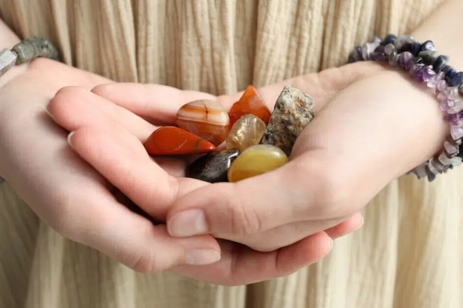 Dein-Seelenstein-Heilsteine-spüren