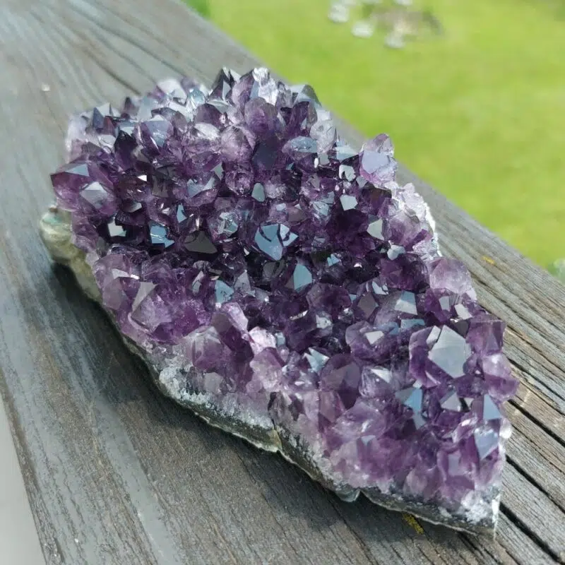 Dein-Seelenstein-Amethyst-Cluster-dunkel3-1 Dein-Seelenstein-Amethyst-Cluster-dunkel