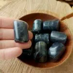 Dein-Seelenstein-Heilstein-Iolith-Tormmelstein