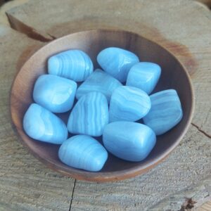 Dein-Seelenstein-Produkt-Chalcedon-TrommelsteinA