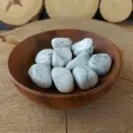 Dein-Seelenstein-Produkt-Howlith-Trommelstein1 Dein-Seelenstein-Produkt-Howlith-Trommelstein