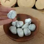 Dein-Seelenstein-Produkt-Howlith-Trommelstein2 Dein-Seelenstein-Produkt-Howlith-Trommelstein