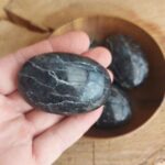 Dein-Seelenstein-Produkt-Iolith-Handstein