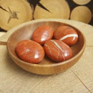 Dein-Seelenstein-Produkt-Jaspis-rot-Handstein