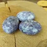 Dein-Seelenstein-Produkt-Lepidolith-Handstein5 Dein-Seelenstein-Produkt-Lepidolith-Handstein