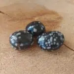 Dein-Seelenstein-Produkt-Obsidian--Schneeflocke-Trommelstein3 Dein-Seelenstein-Produkt-Obsidian--Schneeflocke-Trommelstein