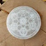 Dein-Seelenstein-Selenit-Platte-Chakra-rund