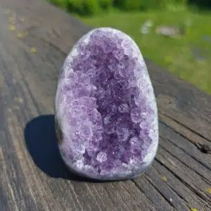 Seelenstein-Amethyst-Druse-klein-poliert