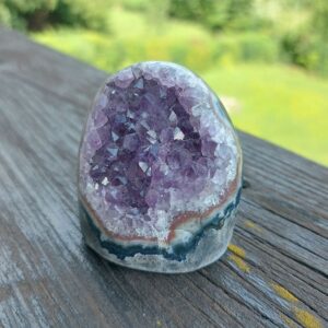 Seelenstein-Amethyst-Druse-klein-poliert