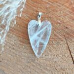 Seelenstein-Anhänger-Bergkristall-Herz-lang-2 Seelenstein-Anhänger-Bergkristall-Herz-lang