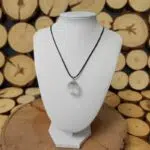 Seelenstein-Anhänger-Bergkristall-Kugel4 Seelenstein-Anhänger-Bergkristall-Kugel