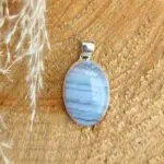 Seelenstein-Anhänger-Chalcedon-Silber