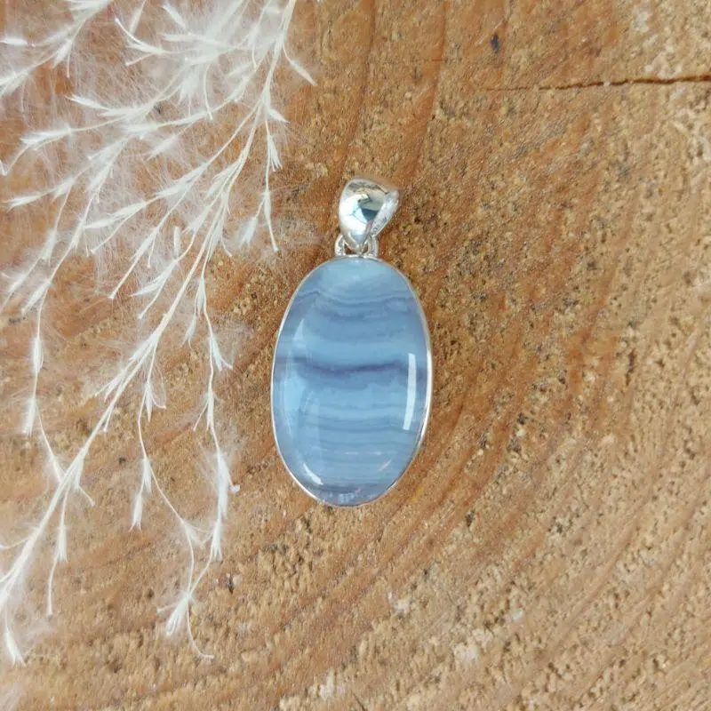 Seelenstein-Anhänger-Chalcedon-Silber-2-1 Seelenstein-Anhänger-Chalcedon-Silber