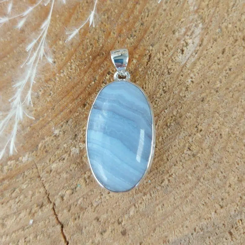 Seelenstein-Anhänger-Chalcedon-Silber-3-1 Seelenstein-Anhänger-Chalcedon-Silber