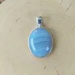 Seelenstein-Anhänger-Chalcedon-Silber