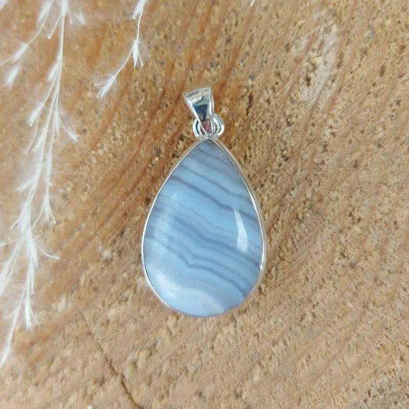 Seelenstein-Anhänger-Chalcedon-Silber-6-1 Seelenstein-Anhänger-Chalcedon-Silber