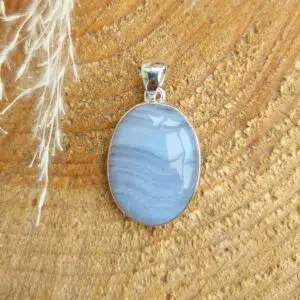 Seelenstein-Anhänger-Chalcedon-Silber