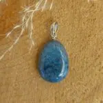 Seelenstein-Anhänger-Dumortierit-Trommelstein