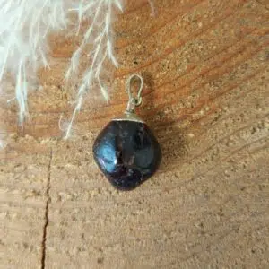 Seelenstein-Anhänger-Granat-Trommelstein