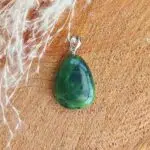 Seelenstein-Anhänger-Jade-Nephrit-Tropfen2 Seelenstein-Anhänger-Jade-Nephrit-Tropfen