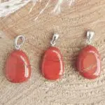 Seelenstein-Anhänger-Jaspis-rot-Trommelstein-Tropfen