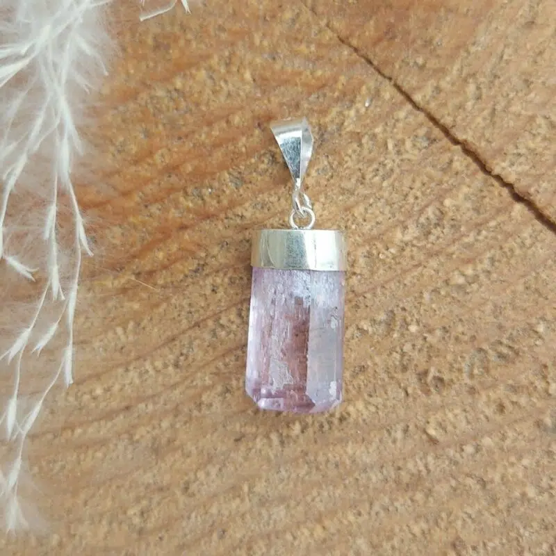 Seelenstein-Anhänger-Kunzit-Rohstein