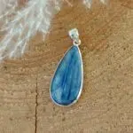 Seelenstein-Anhänger-Kyanit-blau-Silber