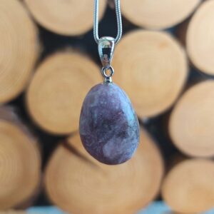 Seelenstein-Anhänger-Lepidolith-Trommelstein