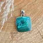 Seelenstein-Anhänger-Malachit-Chrysokoll-Silber