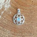 Seelenstein-Anhänger-Mondstein-Silber-Blume