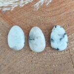 Seelenstein-Anhänger-Mondstein-Trommelstein-Tropfen-Loch