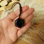 Seelenstein-Anhänger-Obsidian-Sechseck