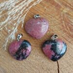 Seelenstein-Anhänger-Rhodonit-Herz