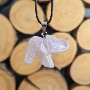 Rosenquarz Anhänger in Elefantenform