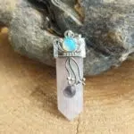 Seelenstein-Anhänger-Rosenquarz-Mondstein-Spitze