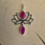 Seelenstein-Anhänger-Rubin-Silber-Lotus