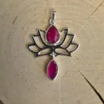 Seelenstein-Anhänger-Rubin-Silber-Lotus