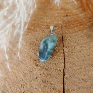 Seelenstein-Anhänger-Smaragd-Trommelstein