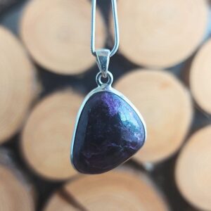 Seelenstein-Anhänger-Sugilith-Silber