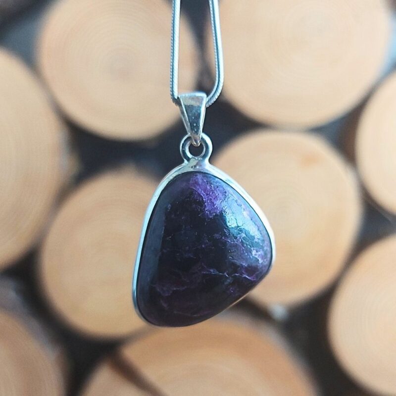 Seelenstein-Anhänger-Sugilith-Silber