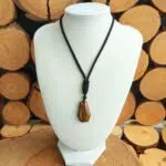 Seelenstein-Anhänger-Tigerauge-Trapez