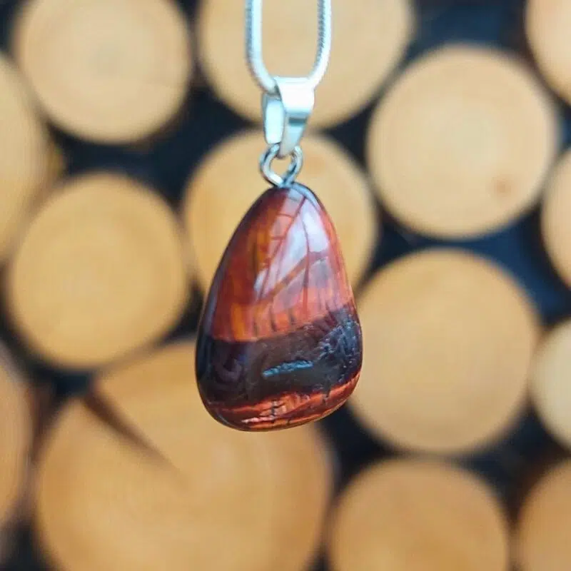 Seelenstein-Anhänger-Tigerauge-Trommelstein-rot1