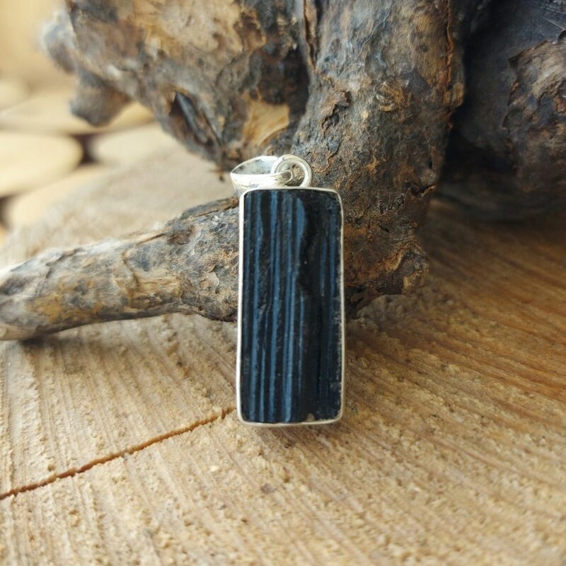 Seelenstein-Anhänger-Turmalin-Rohstein-Silber