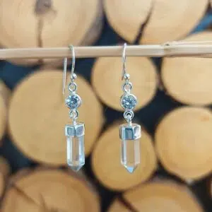 Seelenstein-Ohrringe-Bergkristall-Spitze-Silber