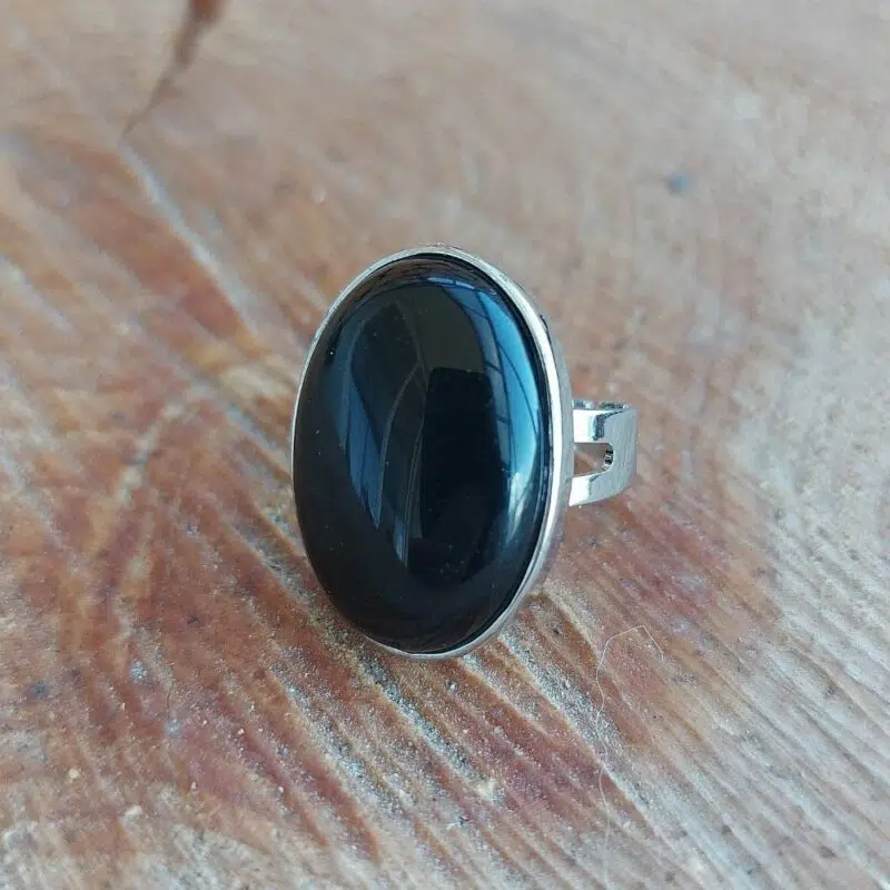 Seelenstein-Ring-Obsidian-oval-versilbert