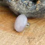 Seelenstein-Ring-Rosenquarz-oval-versilbert1-1