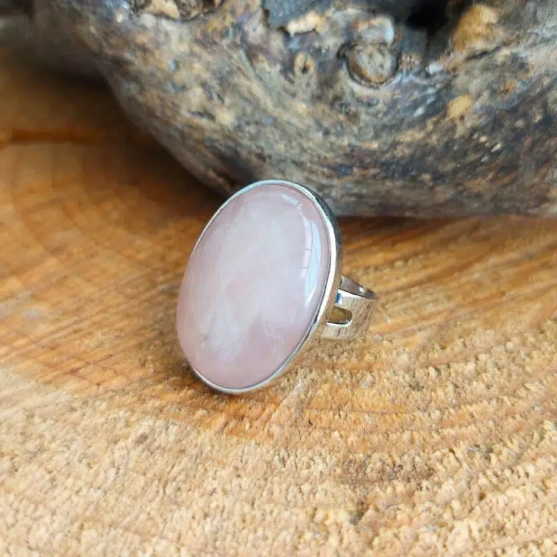 Seelenstein-Ring-Rosenquarz-oval-versilbert1-1
