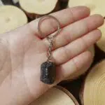 Seelenstein-Schlüsselanhänger-Turmalin-Rohstein1-4 Seelenstein-Schlüsselanhänger-Turmalin-Rohstein