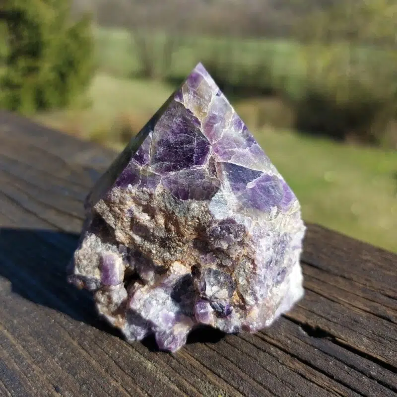 Seelenstein-Spezialstein-Amethyst-Chevron-Rohstein-Spitze-poliert