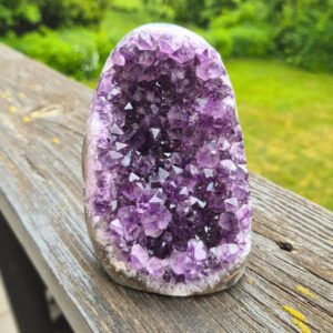 Seelenstein-Spezialstein-Amethyst-Druse-mittel